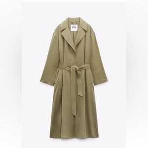 NWT Flowy Zara lightweight trench coat size medium.